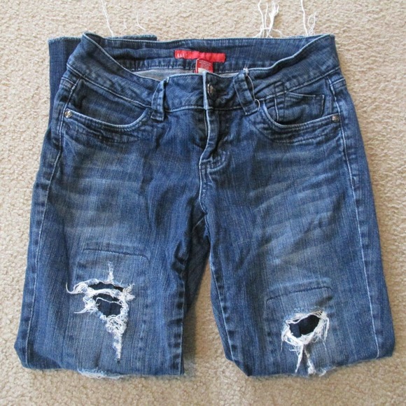 Elle Skinny Cut Off Jeans Womens Size 2 Low Rise Medium Wash Distressed Denim - Picture 3 of 6